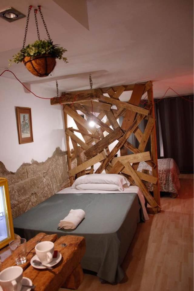 Bed and Breakfast Casa Paeria Lleida Exterior foto